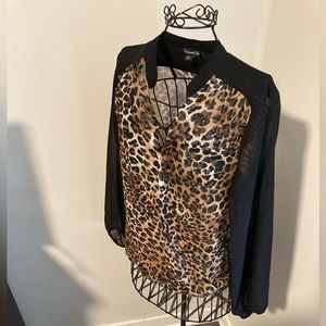 🔥Shear, longsleeve, animal, print cross body blouse